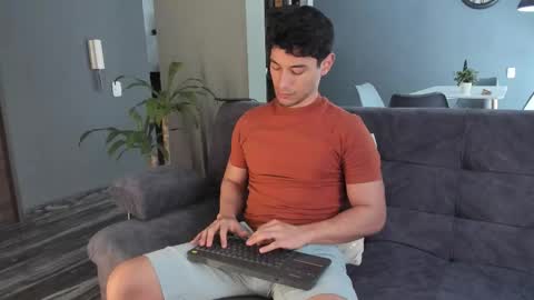 Kayn online show from 11.20.25