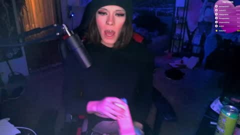 Snapshot of kaynatix chatting on 01.31.25 kaynatix online show from 01.31.25