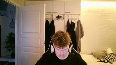 Aatu online show from 11.06.25