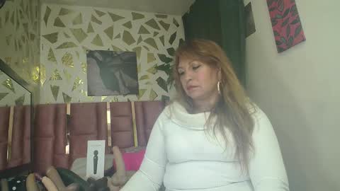 KAZSANDRAH online show from 09.28.25