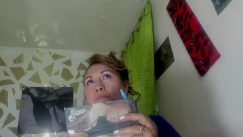 KAZSANDRAH online show from 11.09.25