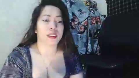 Snapshot of kazzandrasexy chatting on 10.14.25 Kazzandra online show from 10.14.25