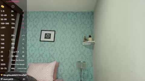 Snapshot of kazzuroux001 chatting on 12.24.24 KazzuRoux001 online show from 12.24.24