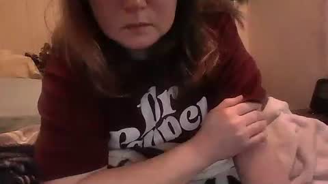 kcandler27 online show from 11.04.25