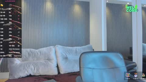 Snapshot of keane_lee chatting on 01.09.25 Keane online show from 01.09.25