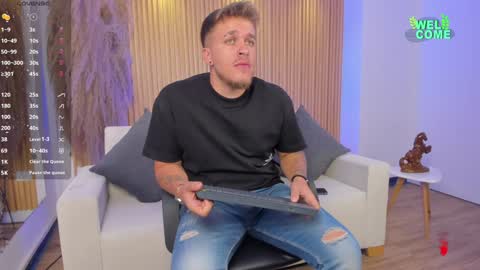 Snapshot of keane_lee chatting on 01.24.25 Keane online show from 01.24.25