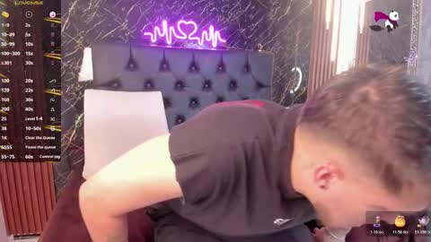 Snapshot of keane_lee chatting on 10.24.25 Keane online show from 10.24.25