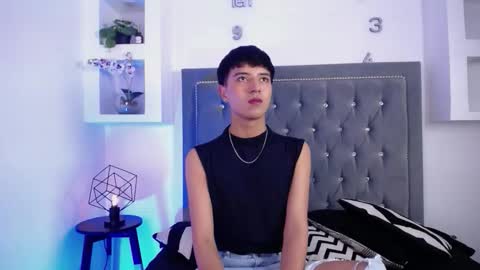 Snapshot of keen_nico chatting on 02.01.26 nico online show from 02.01.26