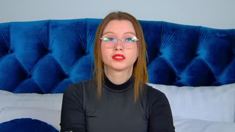 Snapshot of keiraace chatting on 02.08.25 Keira online show from 02.08.25