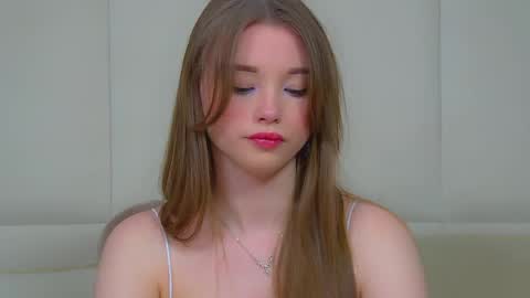 Snapshot of keiraace chatting on 05.14.26 Keira online show from 05.14.26