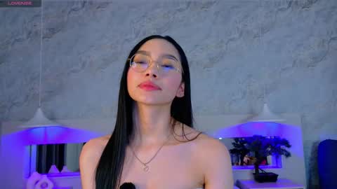 Keira Corleone online show from 11.14.25