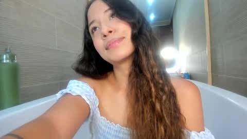 Snapshot of keiry_gonzalez11_aws chatting on 10.09.25 keiry_gonzalez11_aws online show from 10.09.25