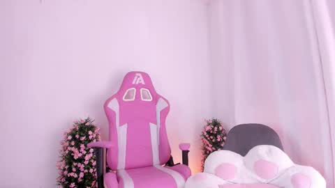   online show from 10.12.25