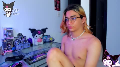 Snapshot of keita_moon chatting on 10.07.25 Keita moon online show from 10.07.25