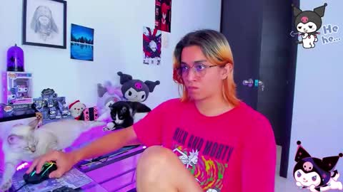 Snapshot of keita_moon chatting on 12.16.25 Keita moon online show from 12.16.25