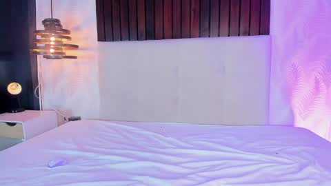 Keita moon online show from 04.05.26