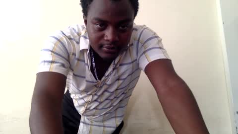 Snapshot of keiv20 chatting on 02.26.25 keiv20 online show from 02.26.25