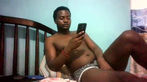 Snapshot of keiv20 chatting on 02.28.25 keiv20 online show from 02.28.25