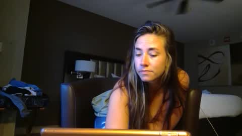 Snapshot of kekes2015 chatting on 10.24.25 kekes2015 online show from 10.24.25