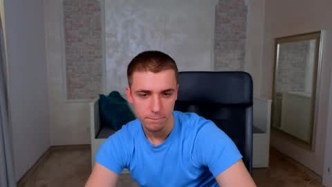 Snapshot of kellenwest chatting on 05.19.26 KellenWest online show from 05.19.26