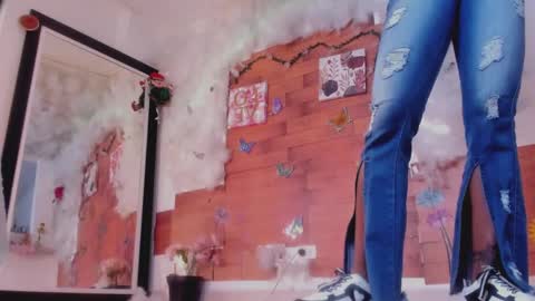 kelly__thomson online show from 12.12.24