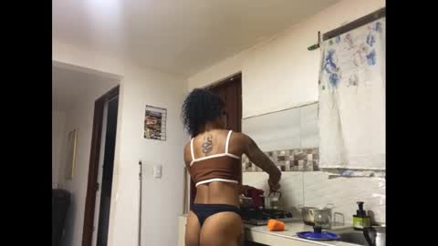 kelly__thomson online show from 02.11.25