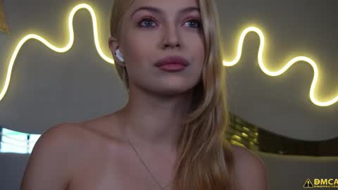 Kelly online show from 10.17.25