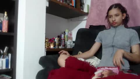 Snapshot of kellyandkataleya chatting on 10.15.25 kelly kata Lovense is on PVT ALWAYS OPEN online show from 10.15.25