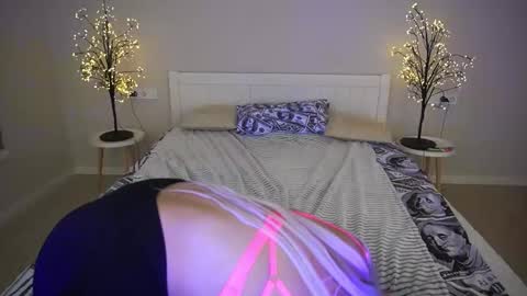 Kelly online show from 10.10.25