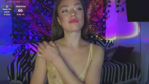 Snapshot of kellyfouler chatting on 10.04.25 KellyFouler online show from 10.04.25