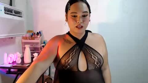 KELLY MCDOLEN online show from 07.26.26