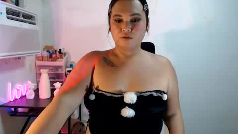 KELLY MCDOLEN online show from 07.28.26
