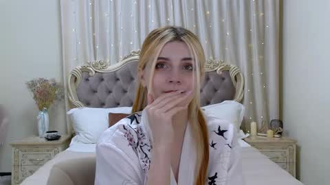 Kelly Stoneys online show from 01.28.25