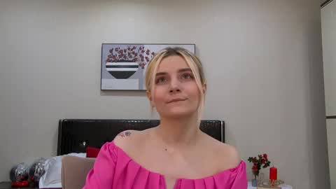 Kelly Stoneys online show from 02.02.25