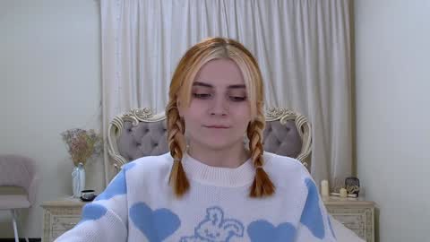 Kelly Stoneys online show from 02.07.25