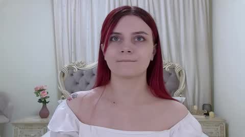 Kelly Stoneys online show from 09.26.25