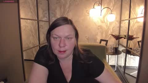 Snapshot of kellysuper chatting on 10.06.25 Kelly online show from 10.06.25