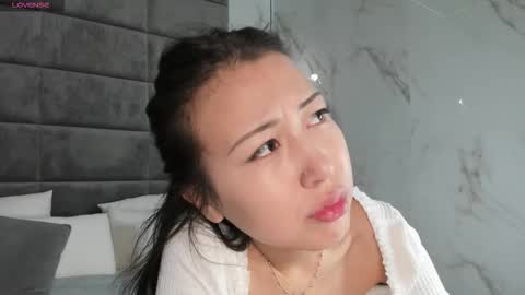 Snapshot of kellyy_bern chatting on 10.04.25 kellyy_bern online show from 10.04.25