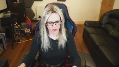 kelseycobalt online show from 12.14.24