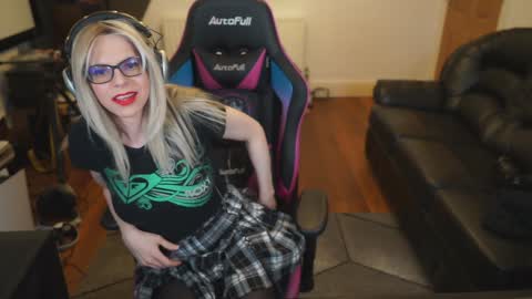 kelseycobalt online show from 12.28.24