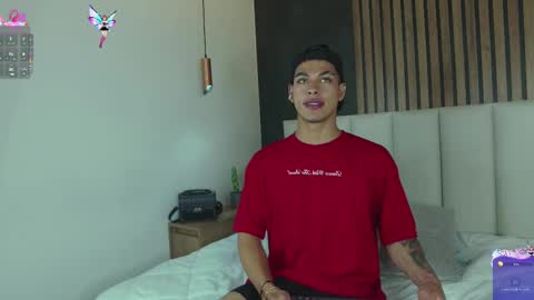 Snapshot of ken_boy_ chatting on 02.18.25 online show from 02.18.25