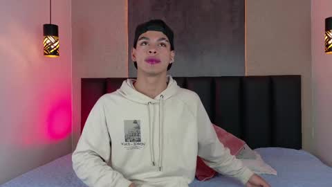 Snapshot of ken_boy_ chatting on 02.22.25 online show from 02.22.25