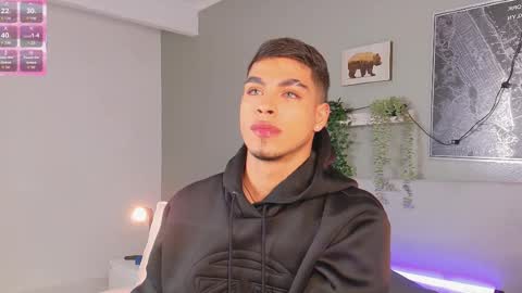 Snapshot of ken_boy_ chatting on 09.09.25 online show from 09.09.25