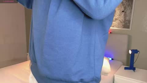 Snapshot of ken_boy_ chatting on 09.27.25 online show from 09.27.25