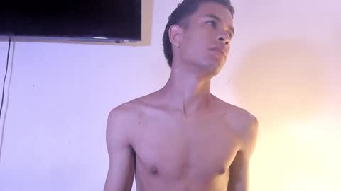 Julian Rivera   online show from 02.02.25