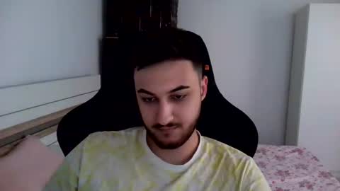 Snapshot of kenan_10 chatting on 06.19.26 kenan online show from 06.19.26