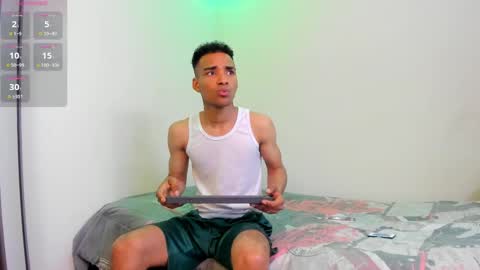 Snapshot of kenan_2601 chatting on 10.19.25 kenan 2601 online show from 10.19.25