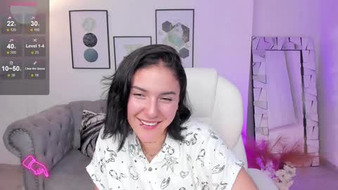 Snapshot of kendaall_jenner chatting on 01.11.25 Kendall Jenner online show from 01.11.25