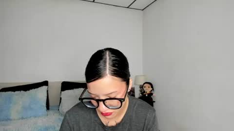 Snapshot of kendalgrey01 chatting on 06.17.26 Kendal online show from 06.17.26