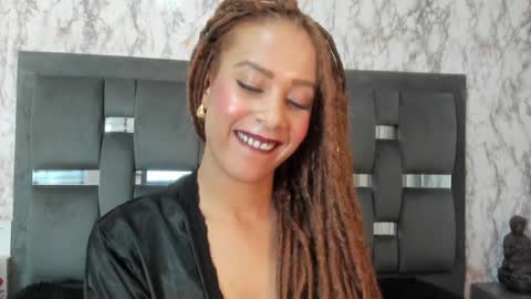 Snapshot of kendall__quinn chatting on 02.08.25 Kendall online show from 02.08.25